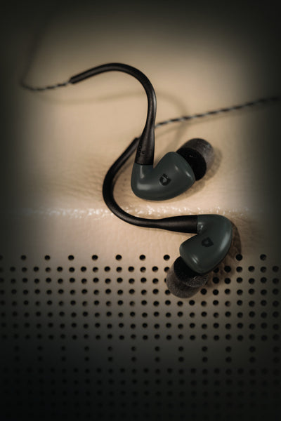 Modern In-Ear Monitors - AF140