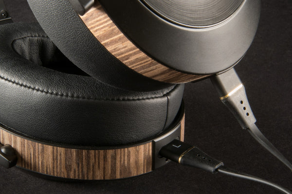 Modern Headphones - EL8 Closed Back