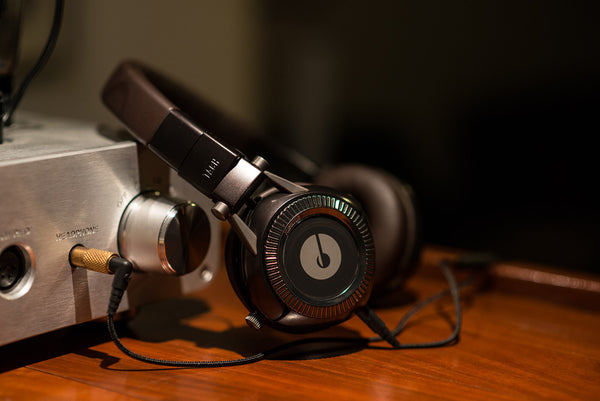 Modern Bluetooth Headphones - Tach T1